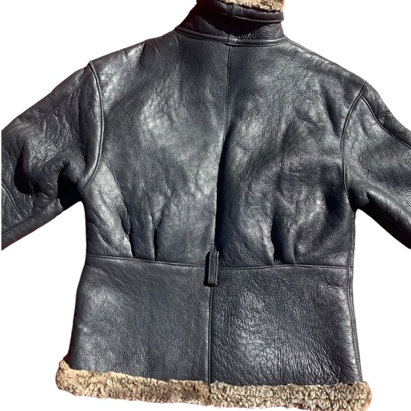 Vintage Shearling Black Leather Bomber Jacket - Picture 5 of 10